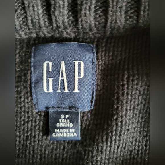 Cable knit sweater - Picture 5 of 6